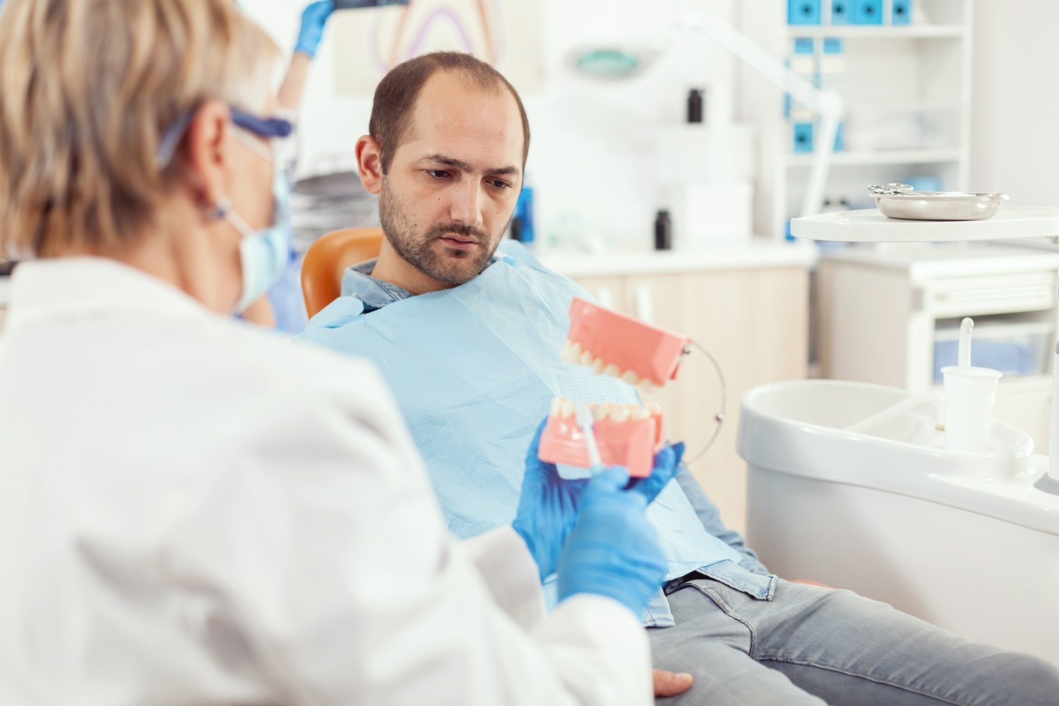 Subperiosteal dental implants