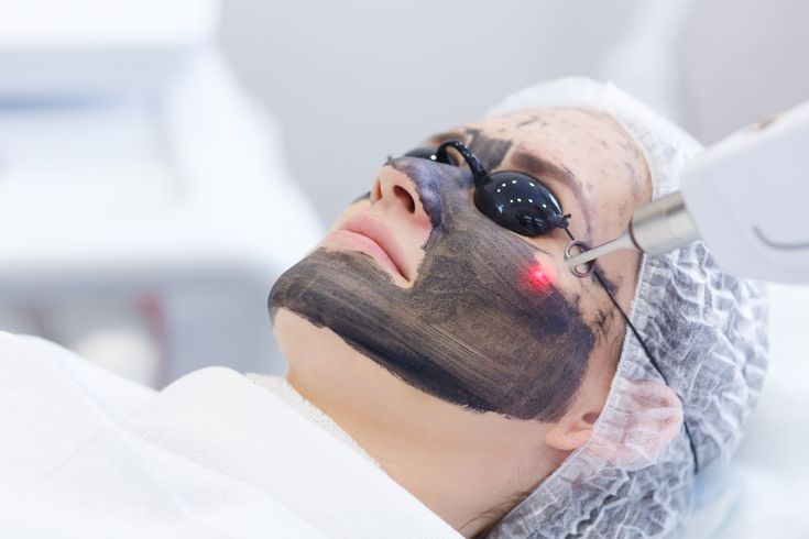Carbon Hollywood Facial in Hinjewadi