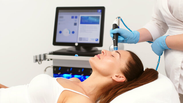 HydraFacial Treatment in Hinjewadi